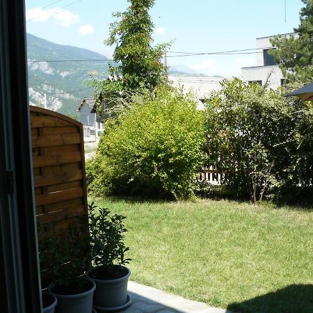 Studio Entre Savines Et Embrun Pres Du Lac De Serreponcon Crots エクステリア 写真